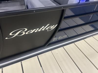BOATZON | 2024 Bentley Pontoons 253 ELITE SWINGBACK