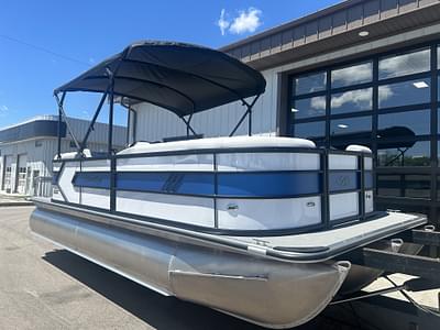 BOATZON | 2024 Bentley Pontoons BOLT