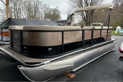 BOATZON | 2024 Bentley Pontoons Legacy 200 Cruise