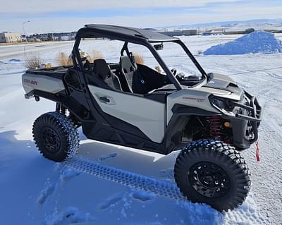 BOATZON | 2024 CanAm Commander XTP 1000R Tan  Black