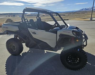 BOATZON | 2024 CanAm Commander XTP 1000R Tan  Black