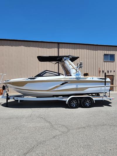 BOATZON | 2024 Centurion RI230