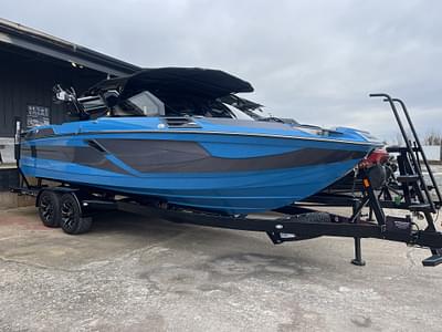 BOATZON | 2024 Centurion Ri245