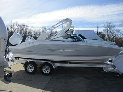 BOATZON | 2024 Chaparral 21 SSi Ski  Fish OB  In Stock Trailer Included