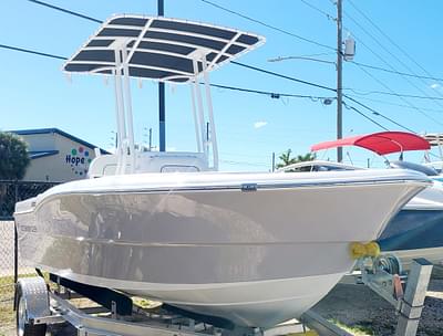 BOATZON | 2024 Clearwater 2000 CC