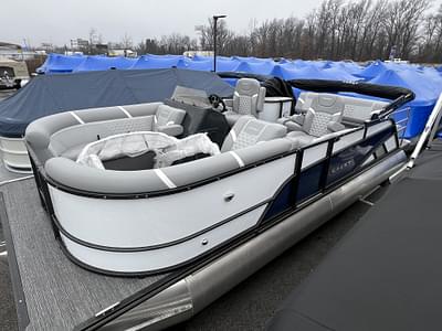 BOATZON | 2024 Crest Pontoons Classic Platinum 220 SLSC TriToon Demo