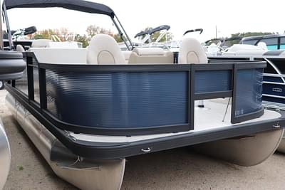 BOATZON | 2024 Flagship Pontoons E 20 FC 4 Corner