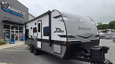 BOATZON | 2024 JAYCO M212 QB JAYFLIGHT SERIES