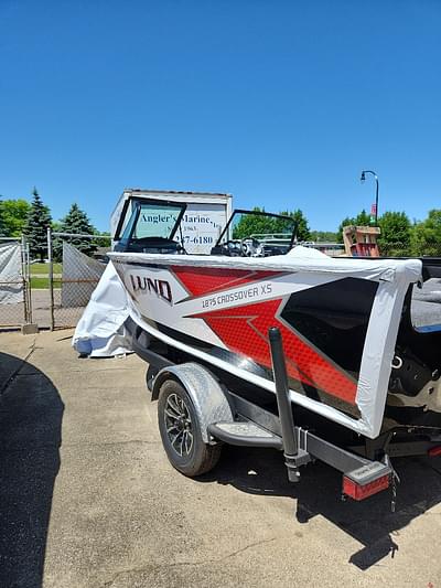 BOATZON | 2024 Lund 1875 Crossover XS Sport BOATZON | 2024 Lund 1875 Crossover XS Sport