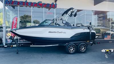 BOATZON | 2024 MasterCraft nxt21