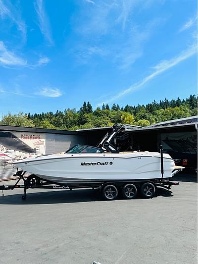 BOATZON | 2024 MasterCraft X24