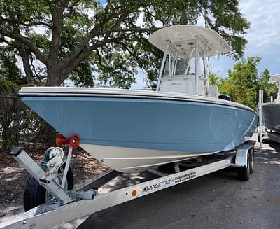 BOATZON | 2024 Pathfinder 2400 TRS
