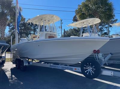 BOATZON | 2024 Pathfinder 2400TRS