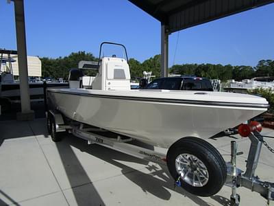 BOATZON | 2024 Pathfinder TRS 2200