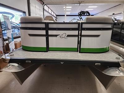 BOATZON | 2024 Qwest Pontoons EClass Lanai E 816 LT