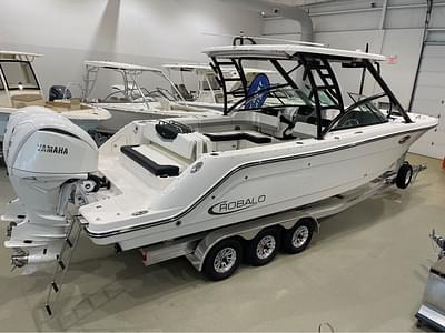 BOATZON | 2024 Robalo R317