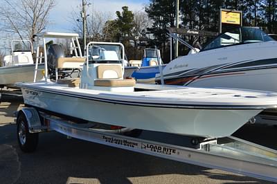 BOATZON | 2024 Spyder Boats Spyder FX17 Flicker