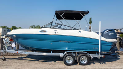 BOATZON | 2024 Stingray Boats 211DC