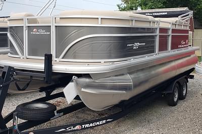 BOATZON | 2024 Sun Tracker Party Barge 20 DLX