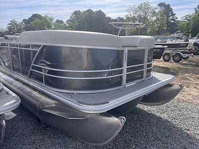 BOATZON | 2024 Sylvan Mirage 822 LZ