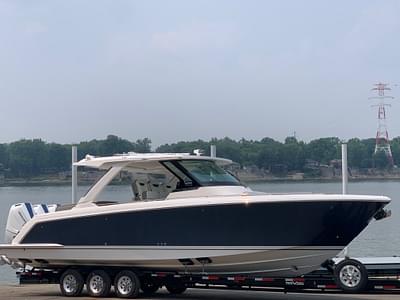 BOATZON | 2024 Tiara 38LS