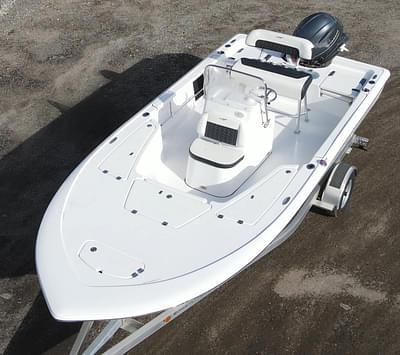 BOATZON | 2024 Tidewater Boats 1910 Bay Max