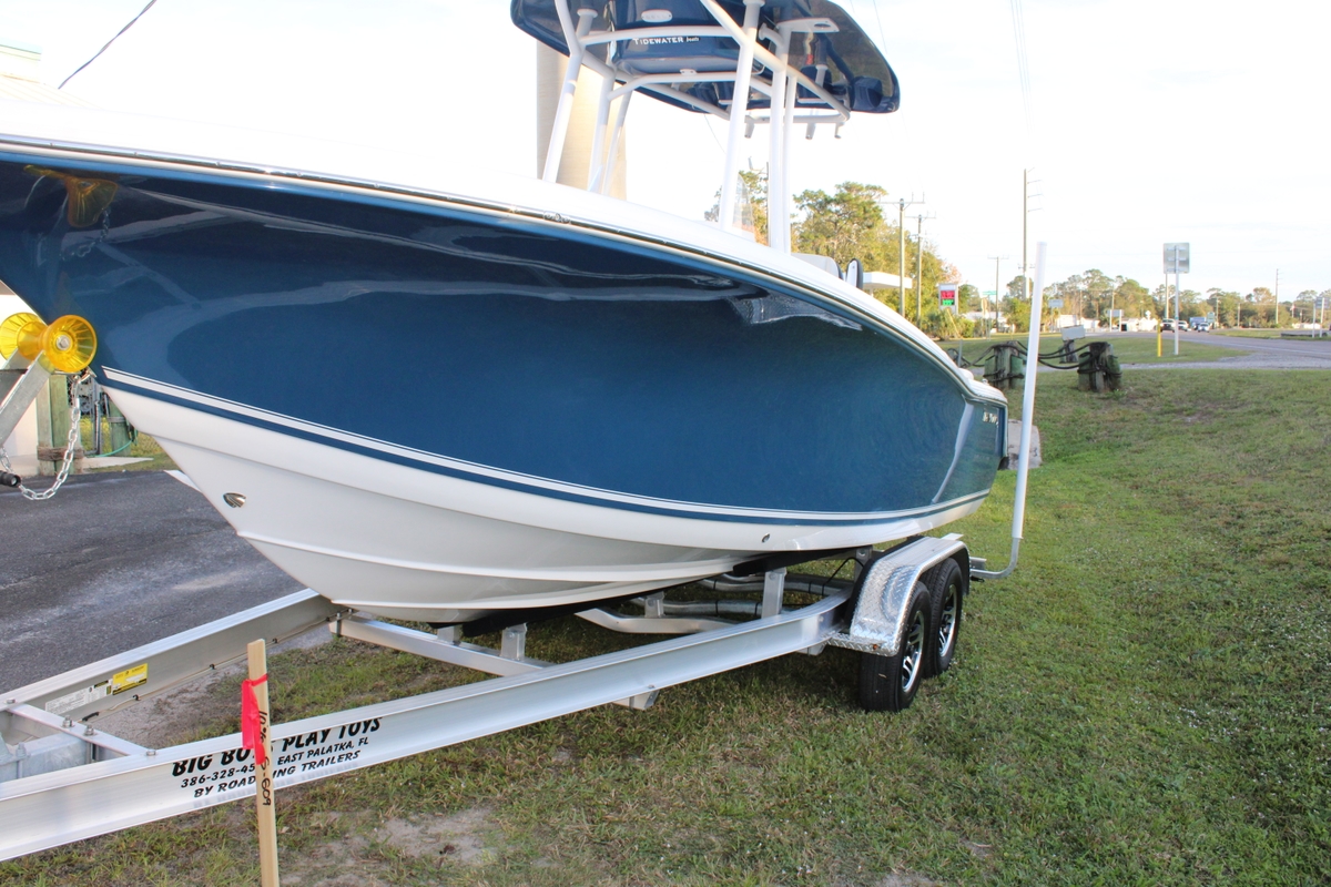 2023 Tidewater Boats Tidewater Boats 250XL VERADO CF 2023 - Sold Boat