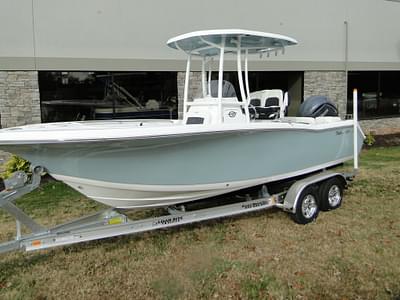 BOATZON | 2024 Tidewater Boats 220 LXF