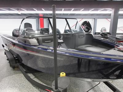 BOATZON | 2024 Tracker Boats TARGA V18 CB