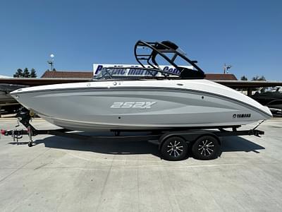 BOATZON | 2024 Yamaha 252XE