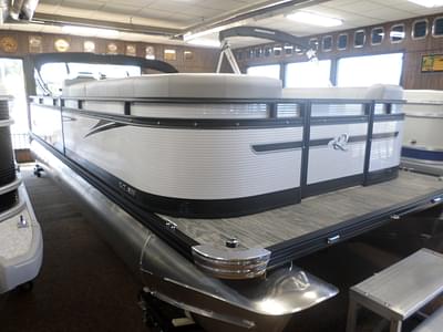 BOATZON | 2025 Apex Qwest 8522 Lanai