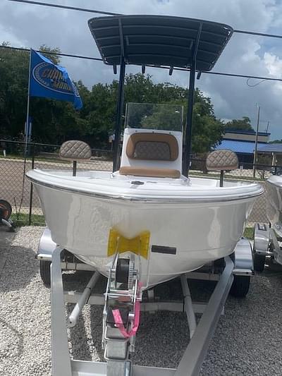 BOATZON | 2025 Clearwater 2100 BayStar