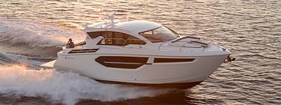 BOATZON | 2025 Cruisers Yachts Incoming 42 Cantius