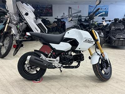 BOATZON | 2025 Honda Grom ABS