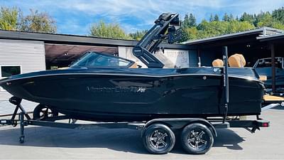 BOATZON | 2025 MasterCraft XT22 BOATZON | 2025 MasterCraft XT22