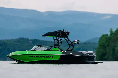 BOATZON | 2025 Moomba Incoming Mondo