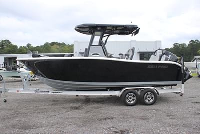 BOATZON | 2025 Sea Pro 245 FLX Center