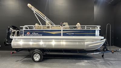 BOATZON | 2025 Sun Tracker BASS BUGGY 18