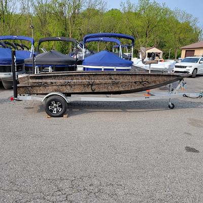 BOATZON | 2025 Xpress H18DB Duck boat Yamaha 50 hp In stock