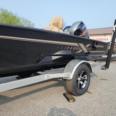 BOATZON | 2025 Xpress H20 Bass w Yamaha Vmax 175 In stock