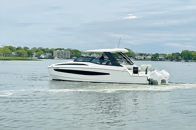 BOATZON | Aquila 32 SPORT 2022