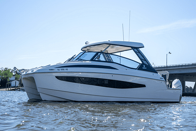 BOATZON | Aquila 32 Sport 2023