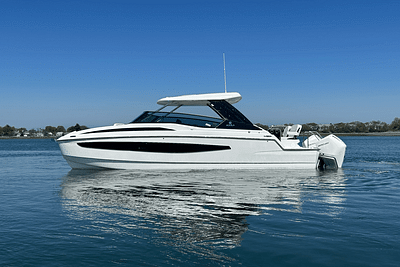 BOATZON | Aquila 32 Sport 2024