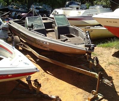 BOATZON | Astroglass 1745V Fish Ski 1983 BOATZON | Astroglass 1745V Fish Ski 1983