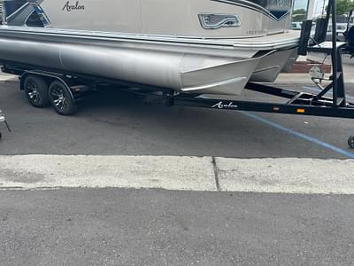 BOATZON | Avalon 22 FOOT TRITOON TRAILER 2022