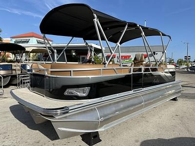 BOATZON | Avalon 2385 Venture 85 Quad Lounger Tri Toon High Performance 2024