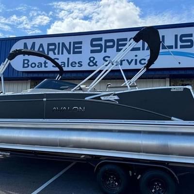 BOATZON | Avalon Catalina Elite Windshield 25 FT 2024 BOATZON | Avalon Catalina Elite Windshield 25 FT 2024