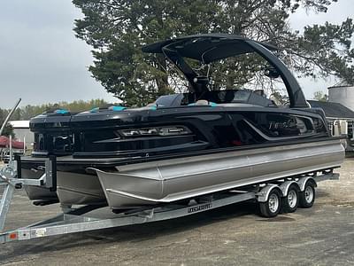 BOATZON | Avalon Excalibur 27 Elite Windshield  Triple Toon CARBON Series  IN STOCK 2024