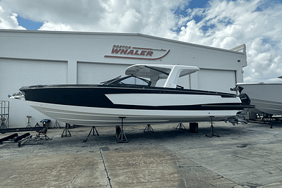 BOATZON | Aviara AV36 Outboard 2024