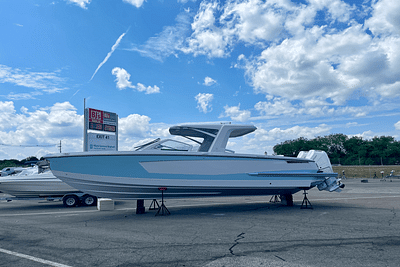 BOATZON | Aviara AV36 Outboard 2024